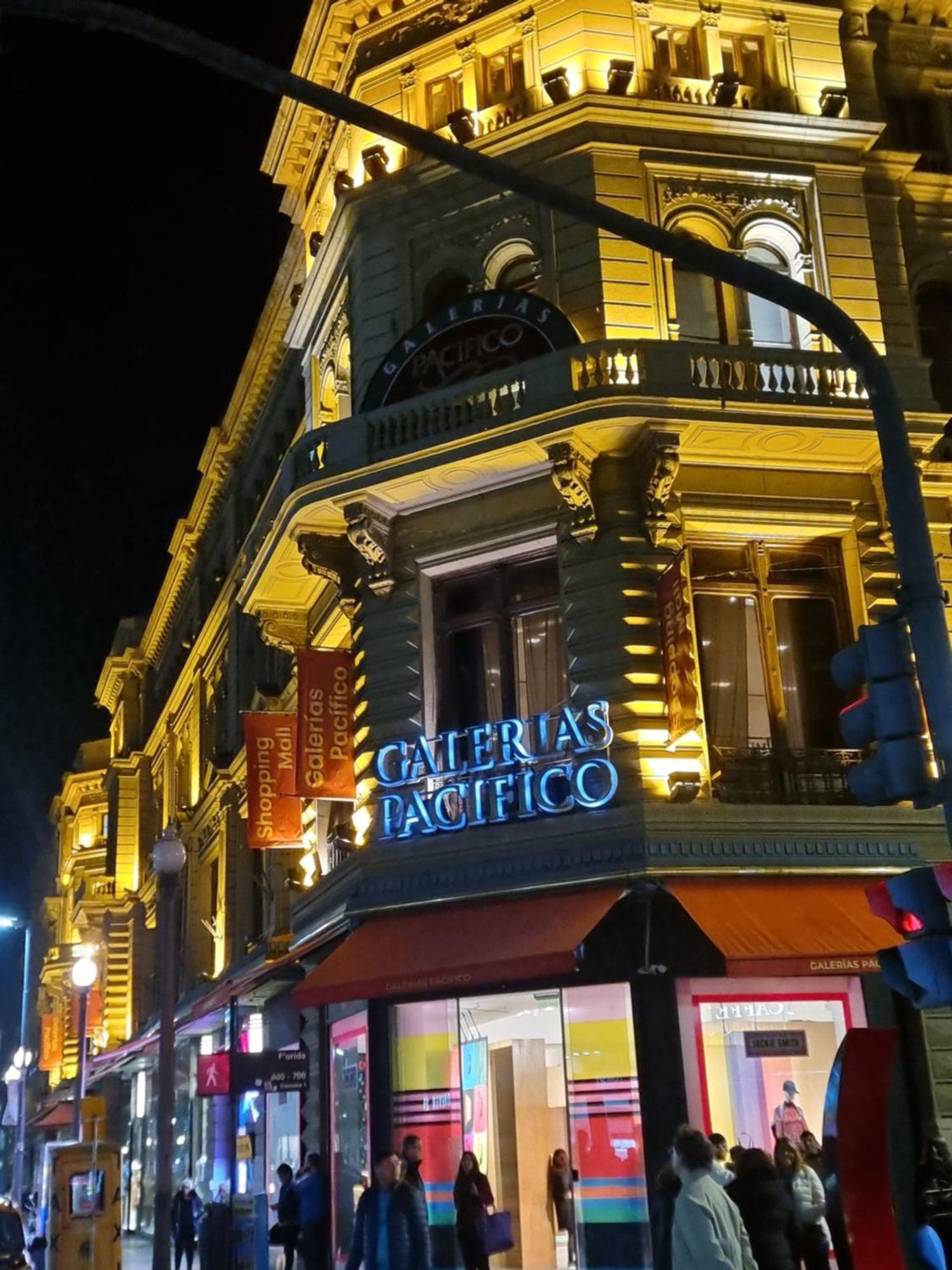 Fashion And Travel Plaza Apartment Buenos Aires Exterior photo